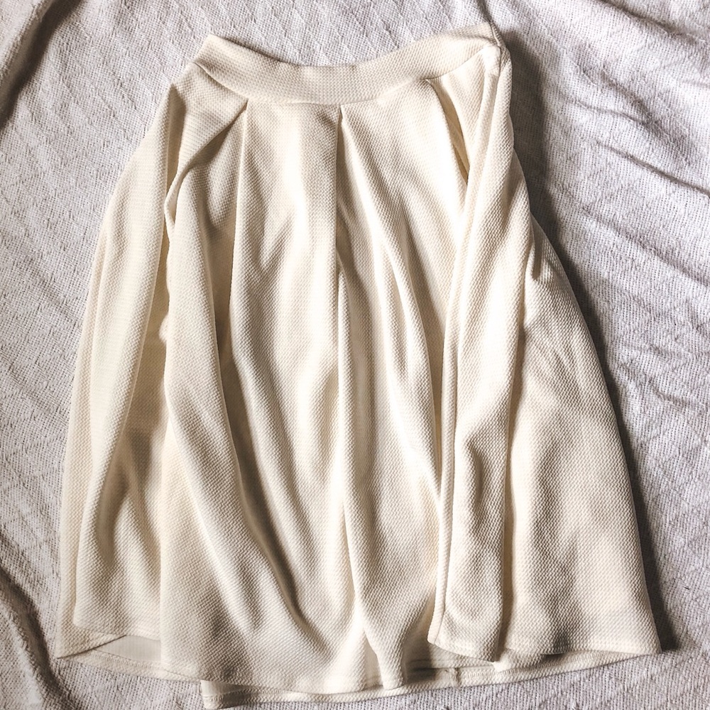 Charlotte Russe flowy white midi skirt